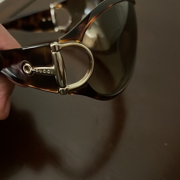 AUTHENTIC GUCCI SUNGLASSES - Picture 5 of 11